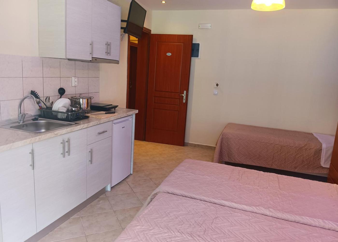 Oasis Blue Inn ليبتوكاريا المظهر الخارجي الصورة