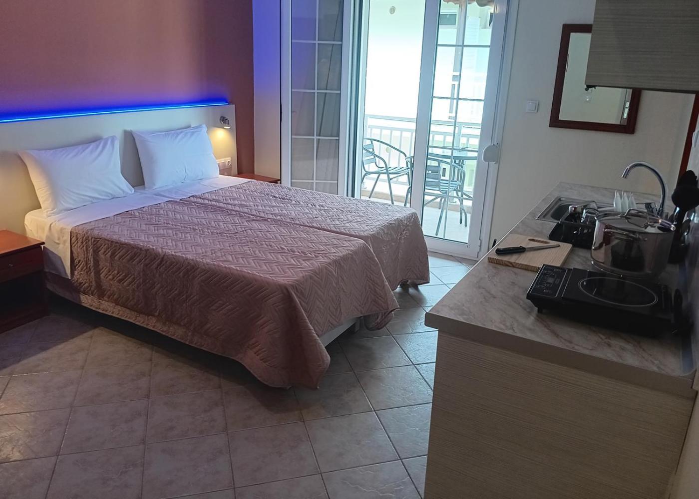 Oasis Blue Inn ليبتوكاريا المظهر الخارجي الصورة
